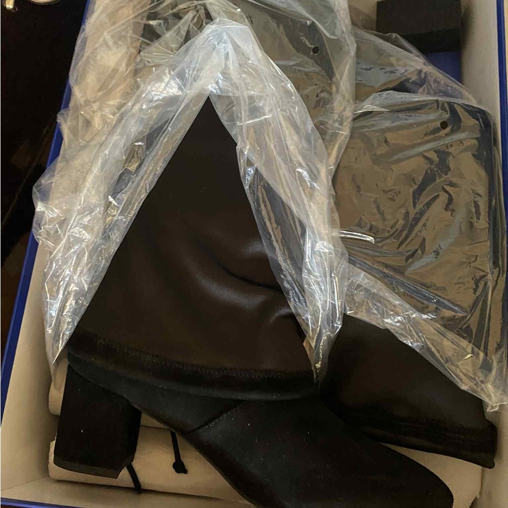 Stuart Weitzman Elegant Black Over-the-Knee Boots - Picture 2 of 6